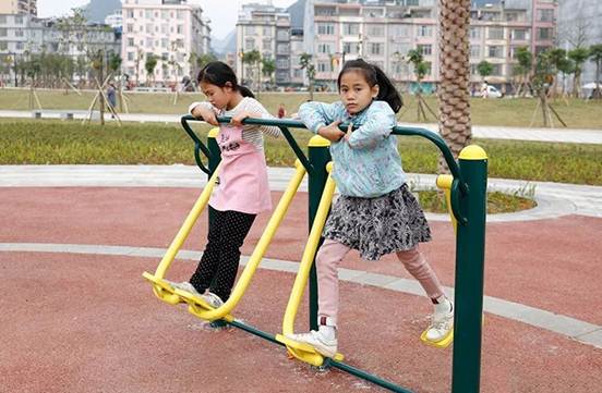 天等縣天椒廣場健身路徑項目