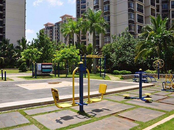 桂林彰泰集團彰泰城市1號樓盤健身路徑器材-【玉峰體育】