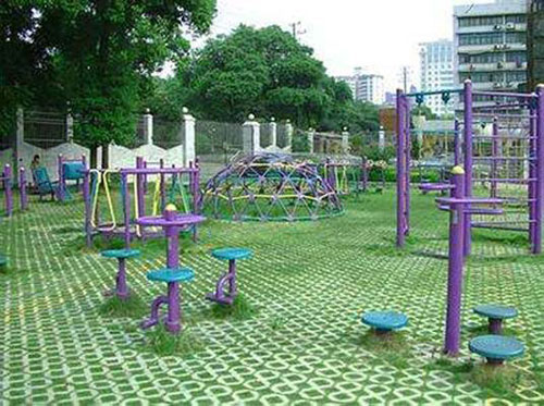 桂林彰泰集團彰泰城市1號樓盤健身路徑器材_2