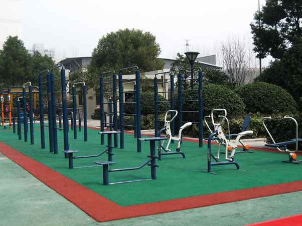 中鐵上海局指揮中心的健身路徑和燈光籃球場-【玉峰體育】