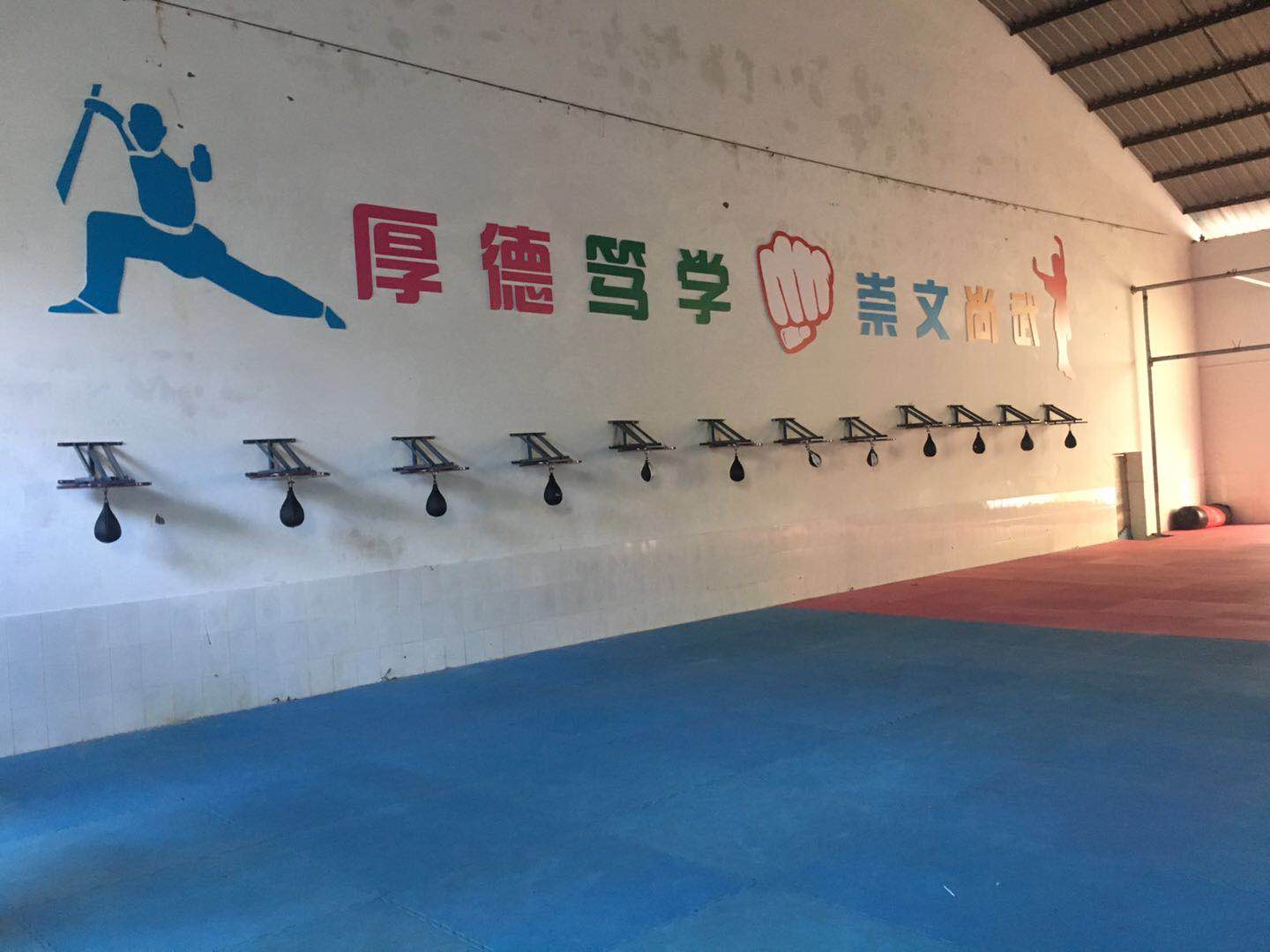 廣西玉峰體育運動場地