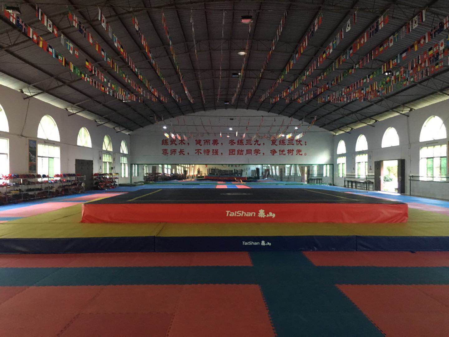 廣西玉峰體育運動場地