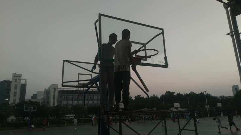 桂林漓江學院籃球架售后維修保養服務-【玉峰體育】