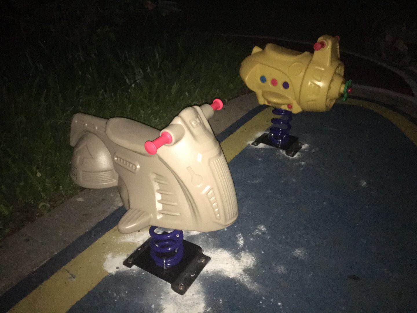 玉峰兒童游樂器材