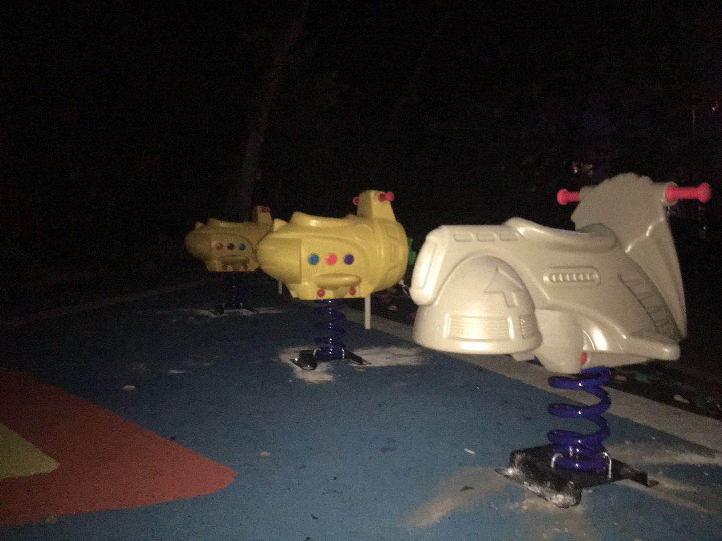 玉峰兒童游樂器材