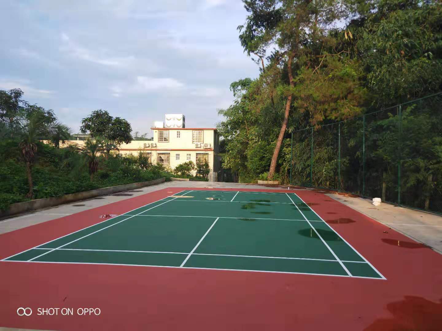 柳州融安私人農莊丙烯酸羽毛球場+圍網項目-【玉峰體育】