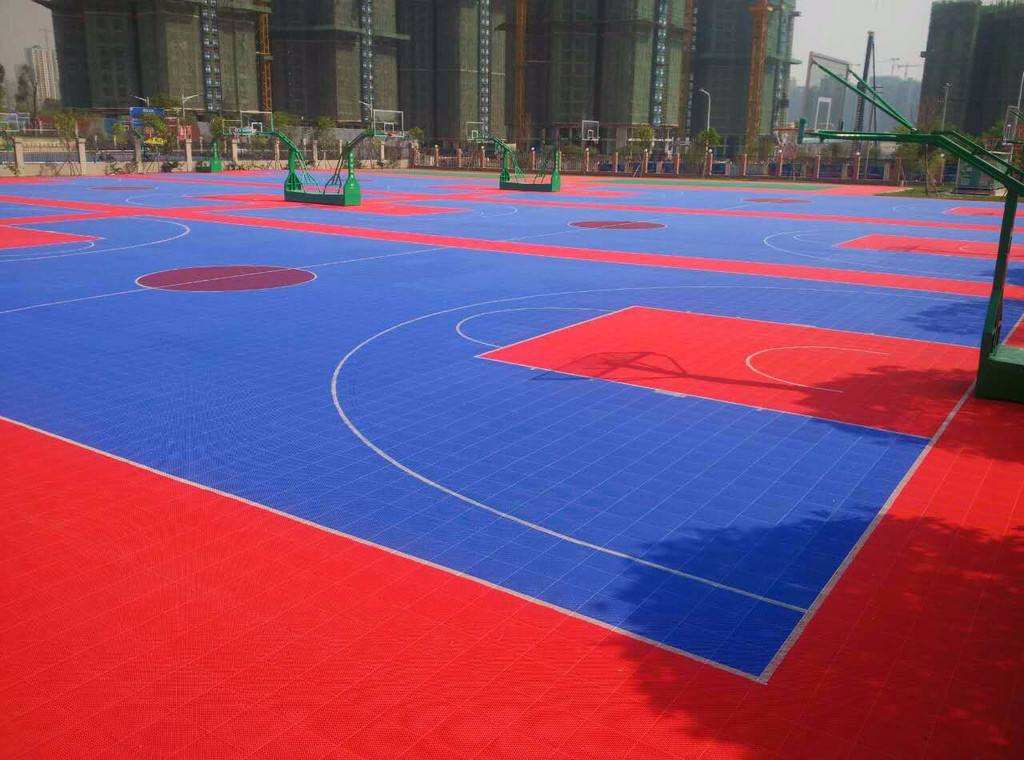 籃球場見多了，懸浮拼裝地板籃球場見過沒？-【玉峰體育】