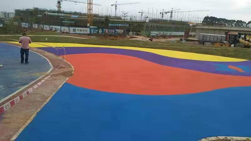 玉峰體育運(yùn)動(dòng)場(chǎng)地