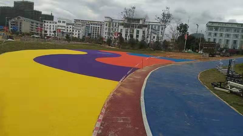 覃塘區旅游集散中心epdm場地-【玉峰體育】