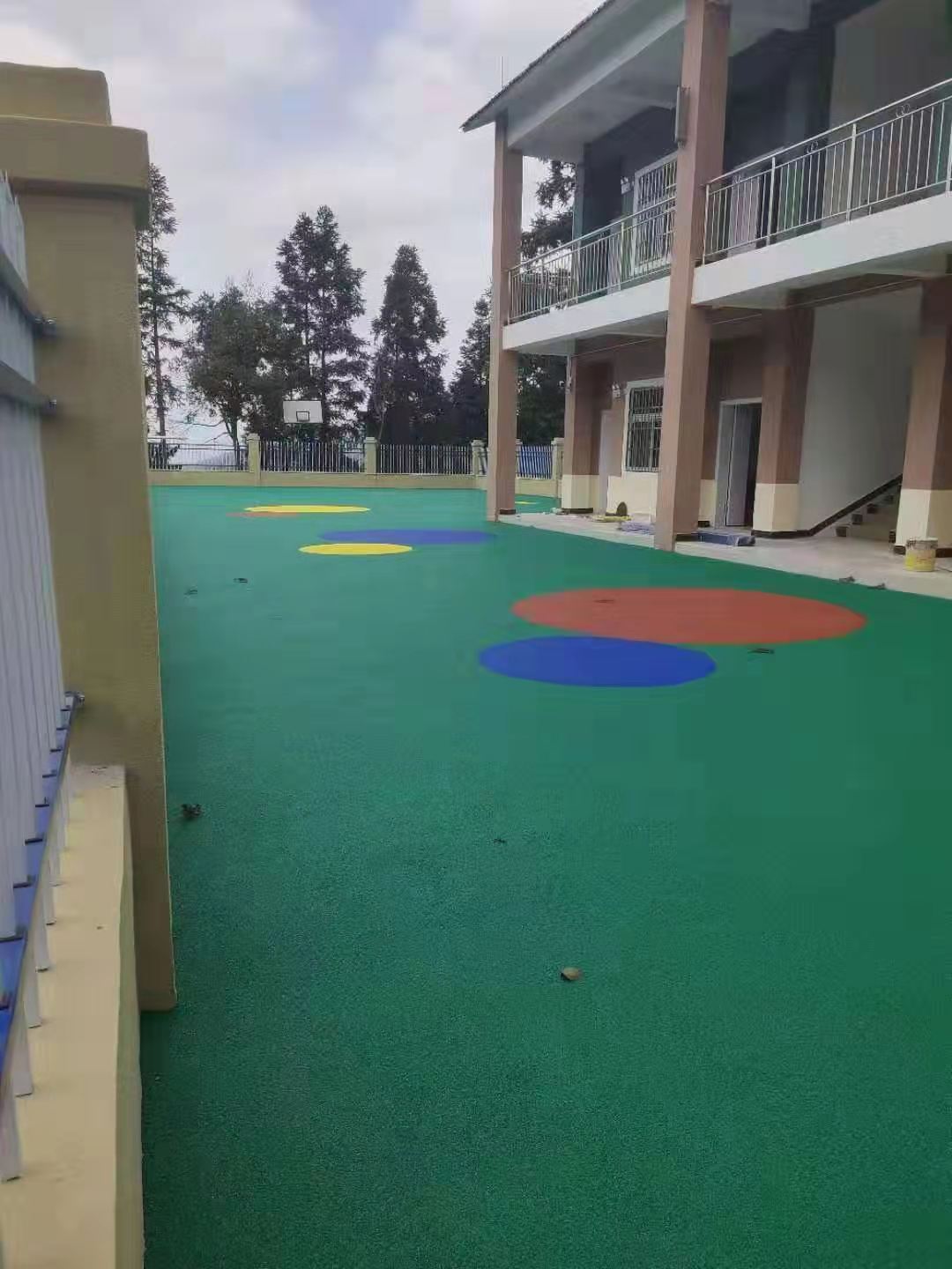 玉峰體育塑膠運動場