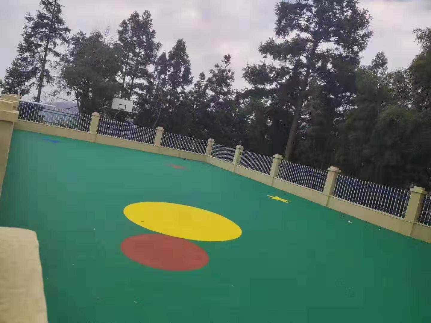 榕江縣高懂村同夢幼兒園塑膠場地完工！-【玉峰體育】