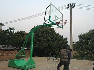 籃球架價格多少錢？-玉峰體育