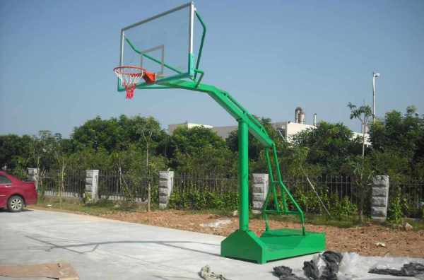 正規(guī)籃球架籃框和籃板到地面的距離是多少-【玉峰體育】