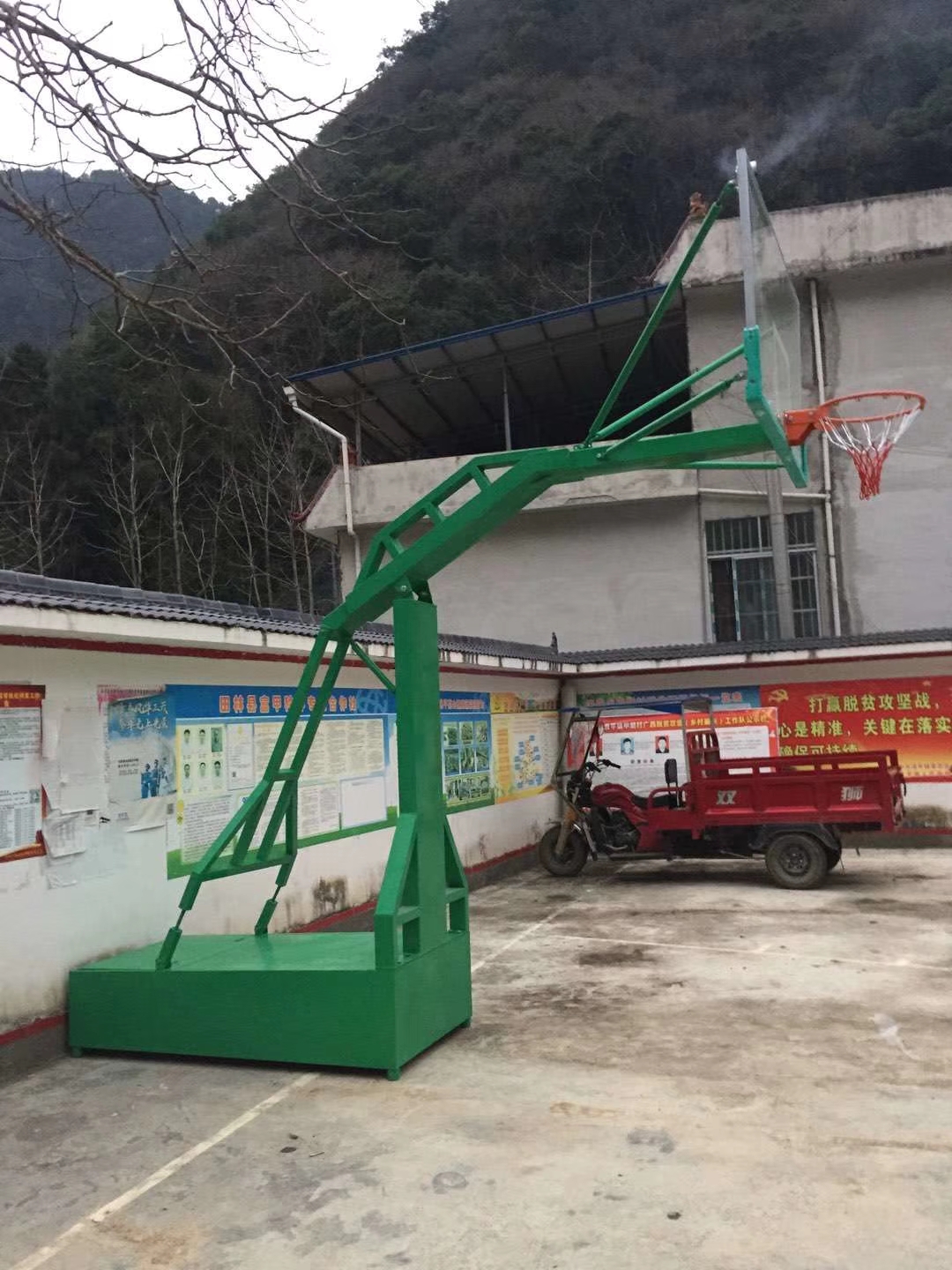 電動液壓籃球架制作和與普通區別