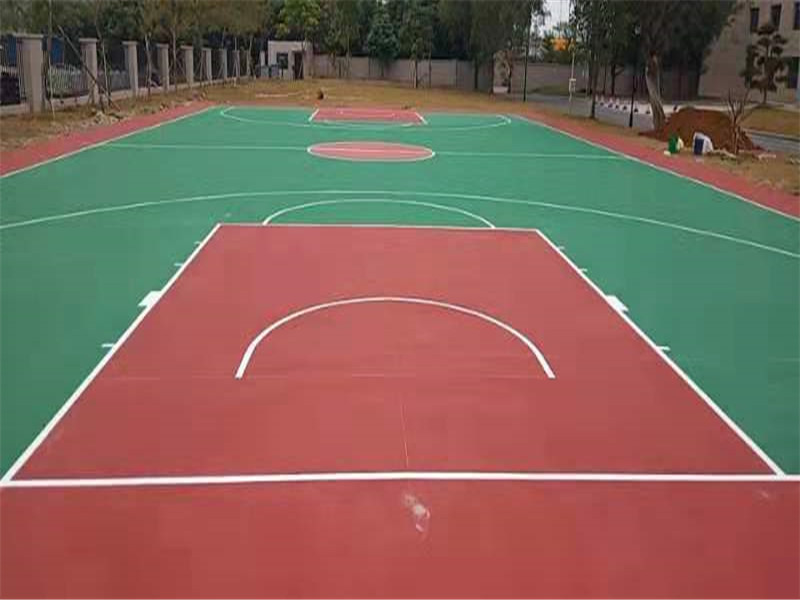 標準籃球架場地選擇健身需多注意